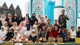 30 Santri Ikuti Daurah di TPA As-Sakinah Lamgugob