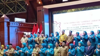 Desi Maulidar Resmi Dilantik sebagai Ketua TP PKK, Pembina Posyandu, dan Ketua Dekranasda Aceh Jaya 2025-2030